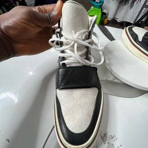 Authentic Gucci sneakers size 11